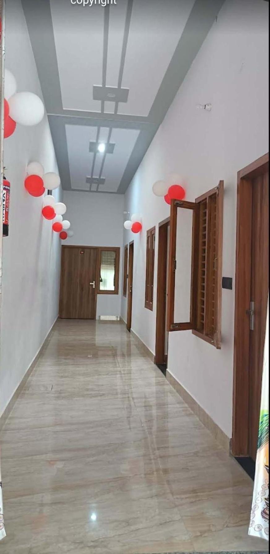 Hotel Rudra Residency Near Railway Station ماثورا المظهر الخارجي الصورة
